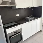 Proche Du Tram Et Du Stade Appartamento *